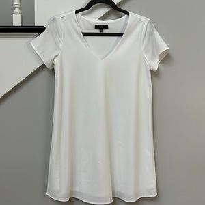 Lulu’s white shift dress